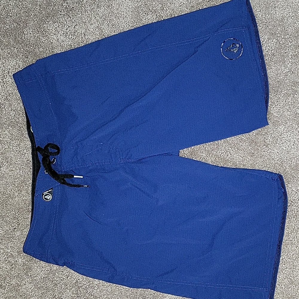 Blue Volcom 32 Waist Boardshorts